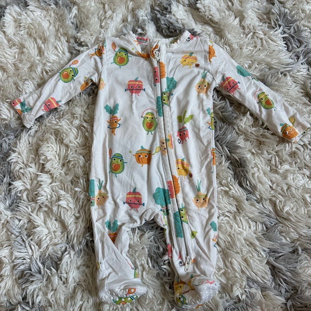 Angel Dear White Footed One-Piece with Colorful Fruit & Veggie Characters